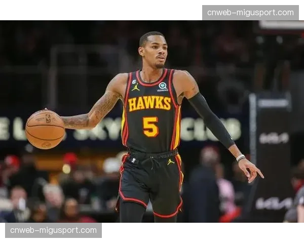 特写：德章泰-穆雷命中压哨中投绝杀旧主马刺，赛后与波波维奇紧紧相拥