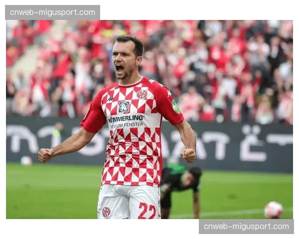 科隆1-1战平美因茨，双方各取一分但保级形势依然严峻